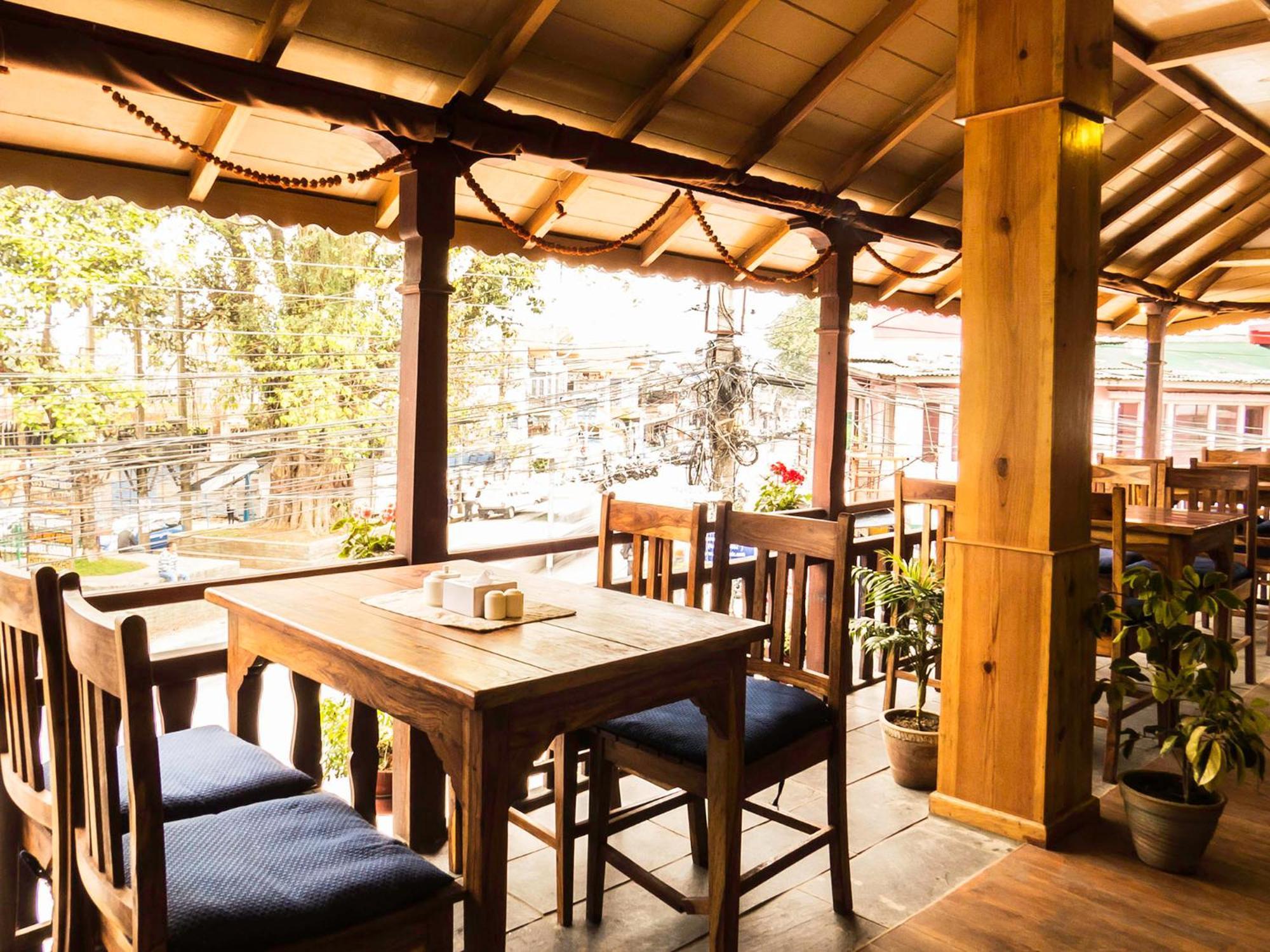 Tristar Hotel Pokhara Ngoại thất bức ảnh